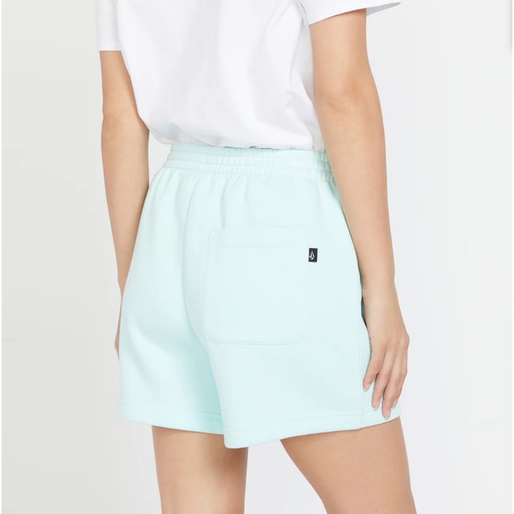 VOLCOM STONE HEART II SHORT SIZE SMALL CUTE STYLE & ELASTIC WAIST PALE AQUA NWT - Picture 2 of 4